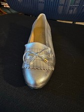 VTG CALIFORNIA MAGDESIANS SILVER LEATHER KILTIE LOAFER WOMENS SIZE 4M