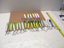 VINTAGE TUNA LURES ** FIRE 2  & MORE ALL HEAVYS ** SET OF 23 LURES ***