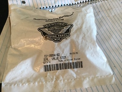 NOS OEM Harley Davidson P//N 18094-02A Valve Stem Seal Kit 4