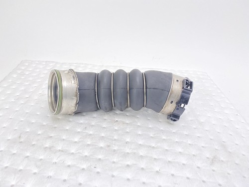 BMW E70 E71 30DX N57 Turbolader Intercooler Schlauch Rohr 7807985 11617807985 AA