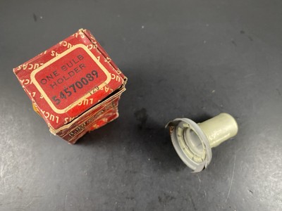 1958-1960 Humber Hawk Series 1, Series 1A NOS Tail Lamp Bulb Holder 