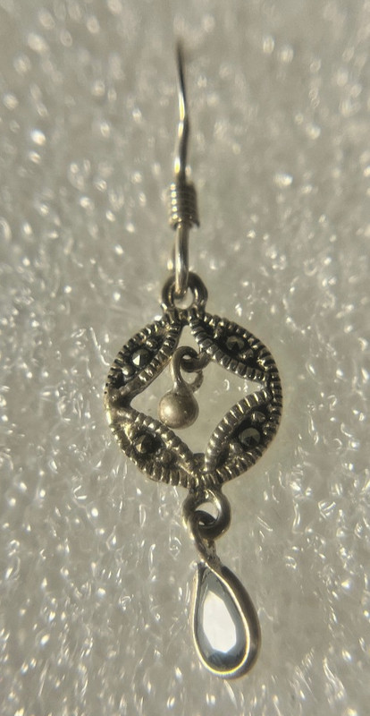 Earrings Silver Marcasite Petite Dangle Vintage tear drop wire