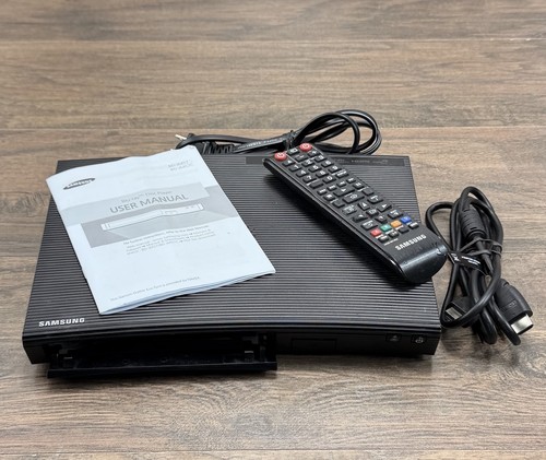 Samsung BD-JM57 Blu-ray + DVD Wifi Streaming Player w/ Remote- TESTED