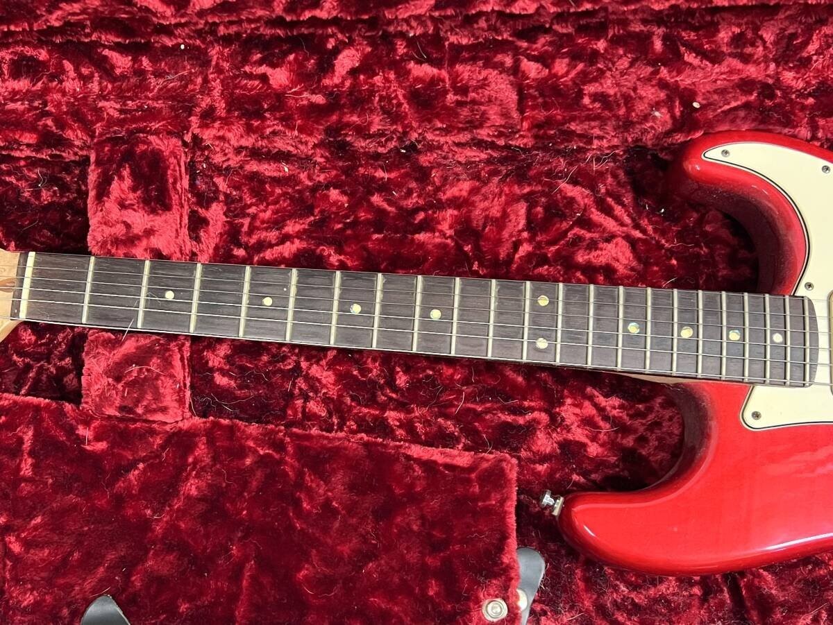 Electric Guitar Fender Custom Shop DLX Stratocaster Red S/N