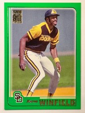 2021 Topps Archives 2001 Green Border Parallel #206 Dave Winfield Padres /125