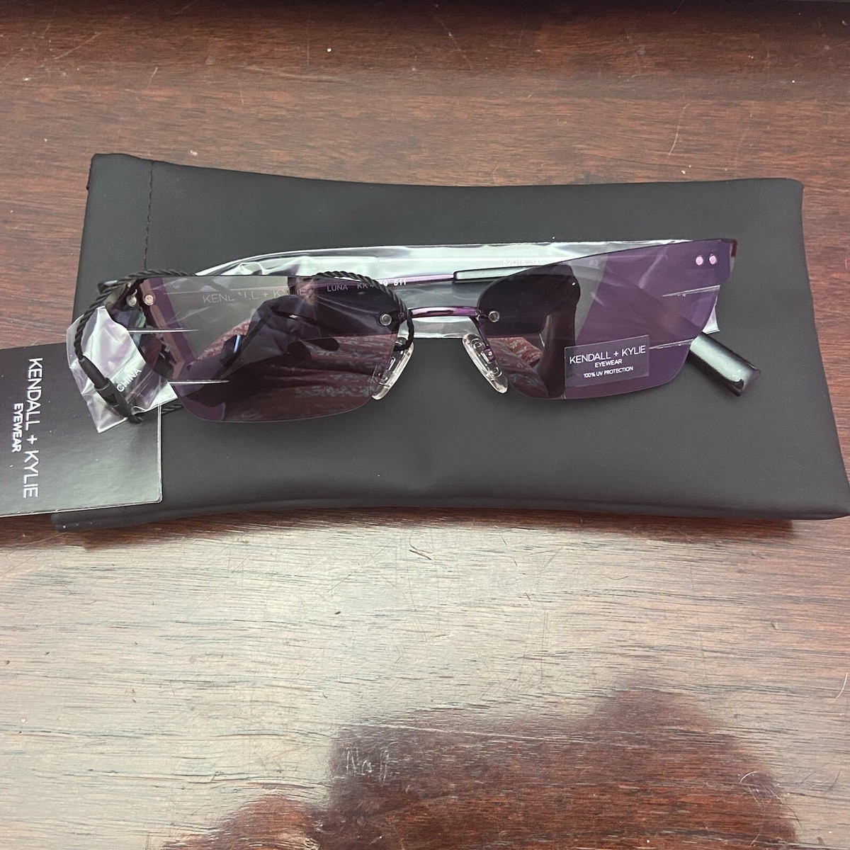Kendall & Kylie Sunglasses – New with Tag NWT Kendall + Kylie Womens Sunglasses Slater KK4019 Red/Gray  main image 3