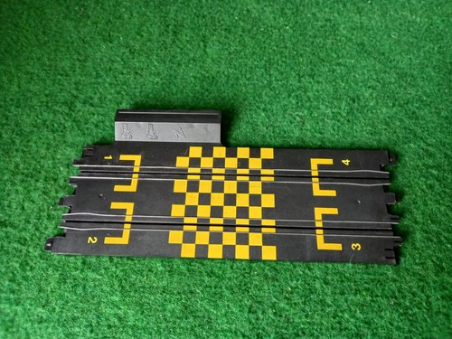 Rail D’alimentation 4 Pistes Pour Circuit De Voitures électriques JOUEF/ARTIN/SPEEDTRAX – Occasion
