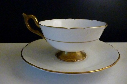 Vintage Coalport 1960's (3422) Bone China White/Gilded Footed Cup & Saucer - VGC - Picture 2 of 10