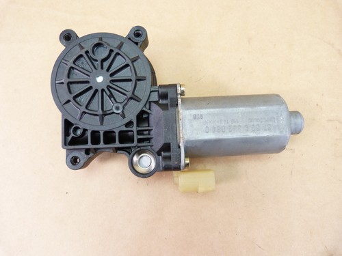 Fensterheber Motor BMW 3er E46 vorne rechts 8362064