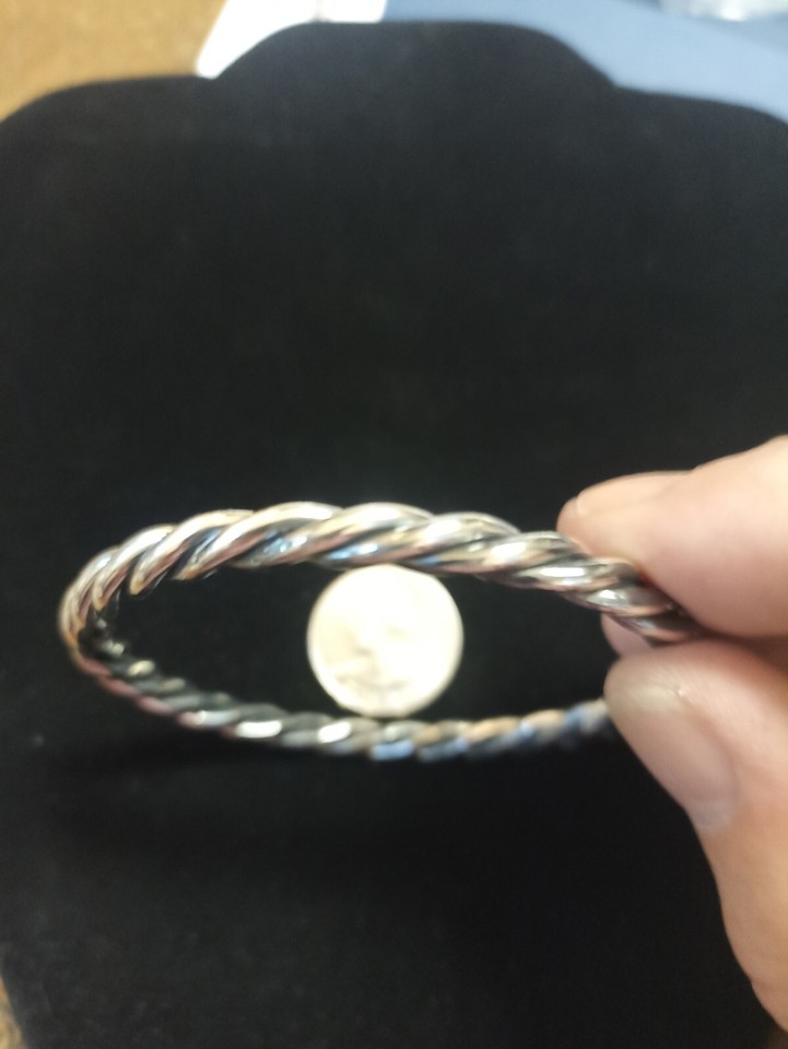 White Braided Cotton Rope Bracelet With Magnetic Clasp - Unisex Bangle For Men & Women, 22cm (8.66")