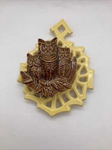 Vintage 1950's McCoy Family Of Owls Wall Pocket Yellow Lattice Brown