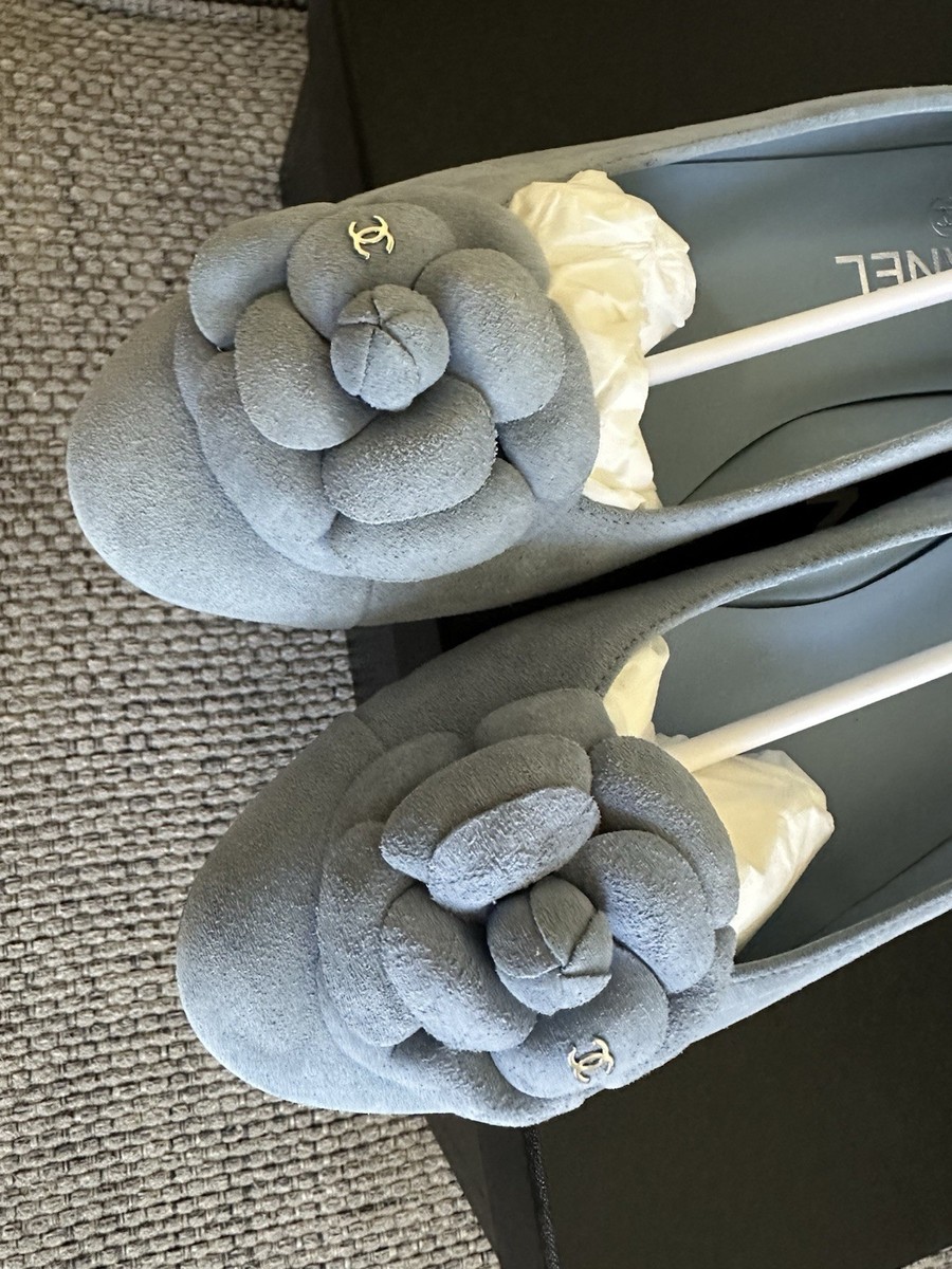 size 39EU NIB CHANEL 24P Blue Suede Calfskin CC Camellia Ballet