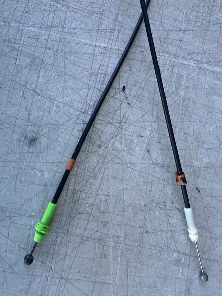 2012 TOYOTA PRIUS C REAR POWER DOOR LOCK LATCH ACTUATOR W/ CABLES RIGHT SIDE OEM - Изображение 3 из 4