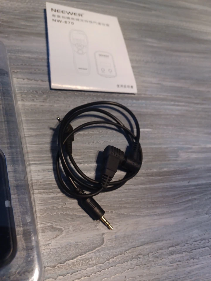 Wireless Camera Timer Remote Control-Neewer NW-870 With Box And Manual ! MINT  - Image 4 of 4