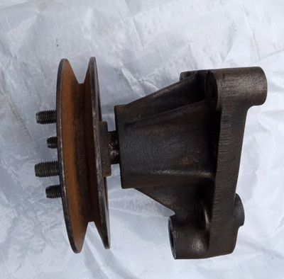 1981-91 JAGUAR XJS V12 5.3L ENGINE FAN BEARING HOUSING COMPLETE OEM EAC3038
