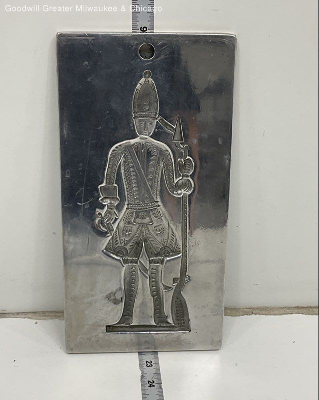 Vintage Williamsburg Bake Shop Soldier Cookie Mold 24-45 Repro