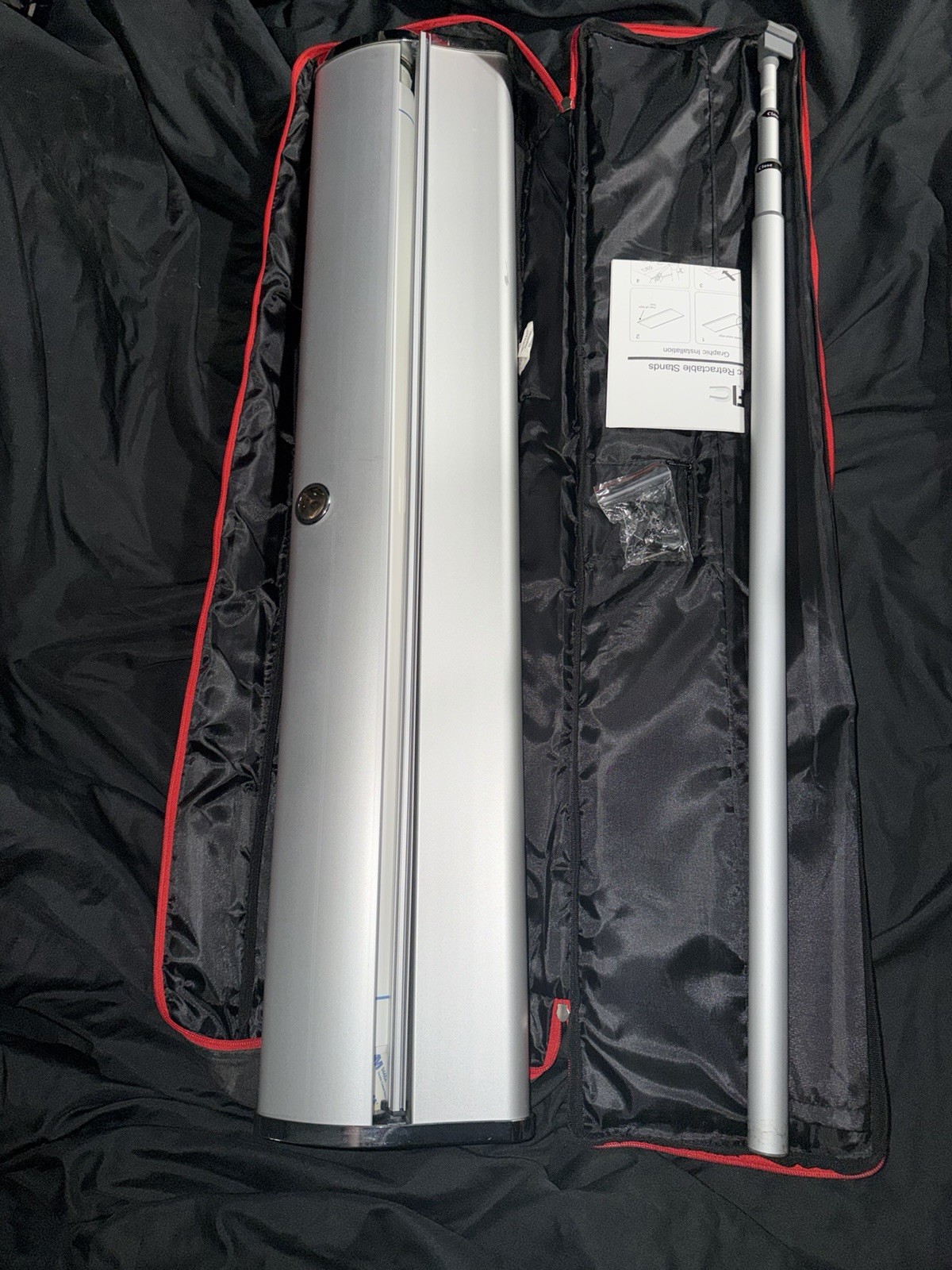 IMAGINE PROFESSIONAL RETRACTABLE TRADE SHOW BANNER STAND FOR CUSTOM GRAPHICS