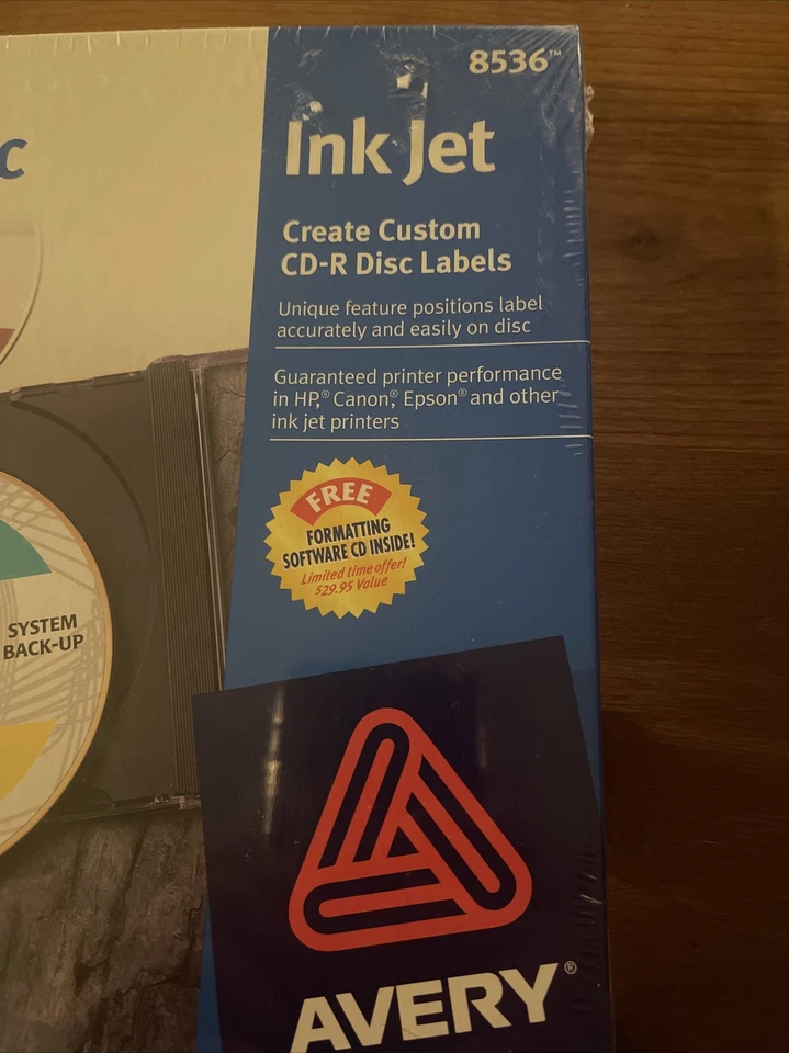 Avery 8536 CD-R Disc Labels - White 70 Labels Box 4 1/2" Inkjet - NEW IN BOX! - Image 3 of 4