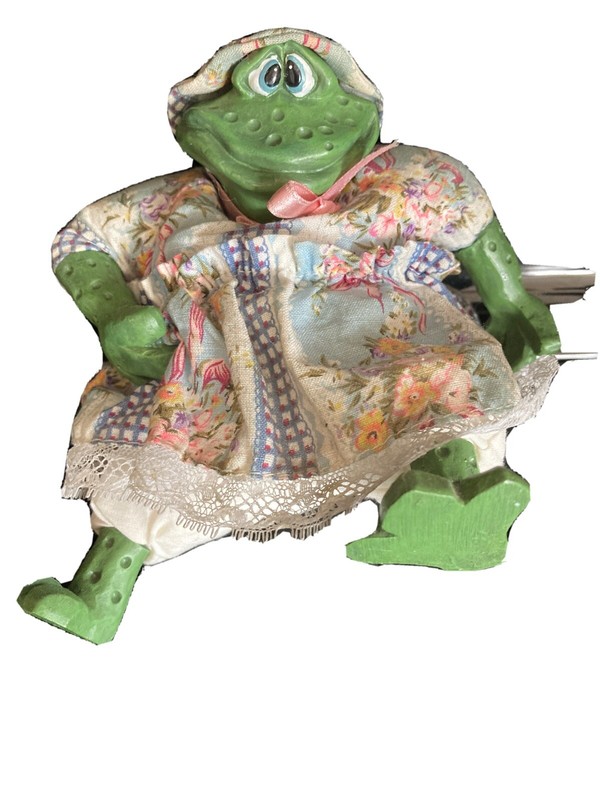 Russ Berrie Shelf Sitting Frog Folk Art Bonnet and Country Dress