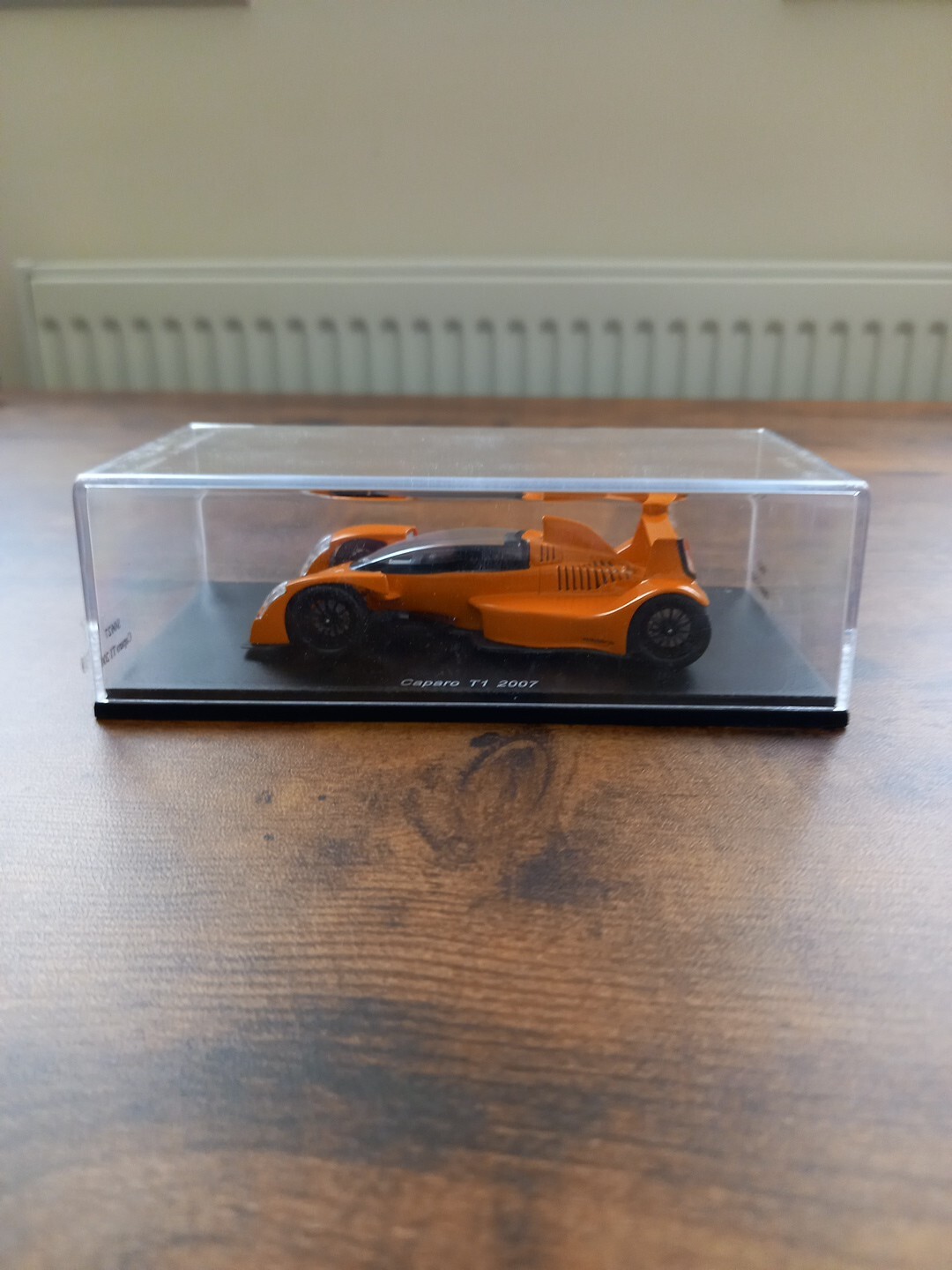 Spark Models 1/43 Scale S0627 Caparo T1 2007 Orange with Free UK P&P