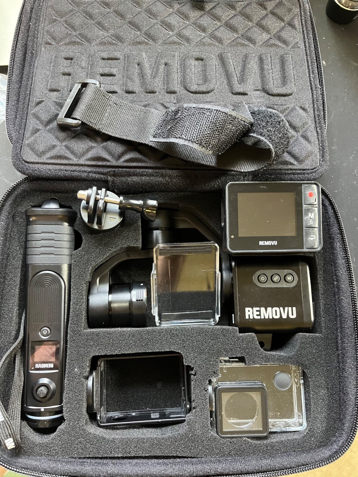 REMOVU S1 GoPro Stabilizer/Gimbal 1 battery,frame housing Remote LCD ...