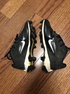 10c baseball cleats