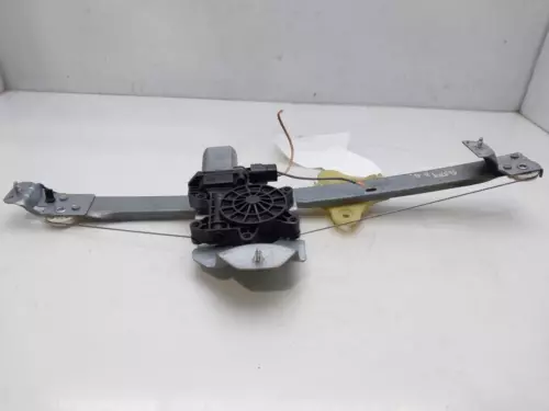 807205569R Right Front Window Lifter for RENAULT CLIO IV Dynamique 8200161 - Picture 1 of 4