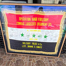 Operation Iraqi Freedom CLR-25 Signed Iraq Flag Banner Framed 2005-2006
