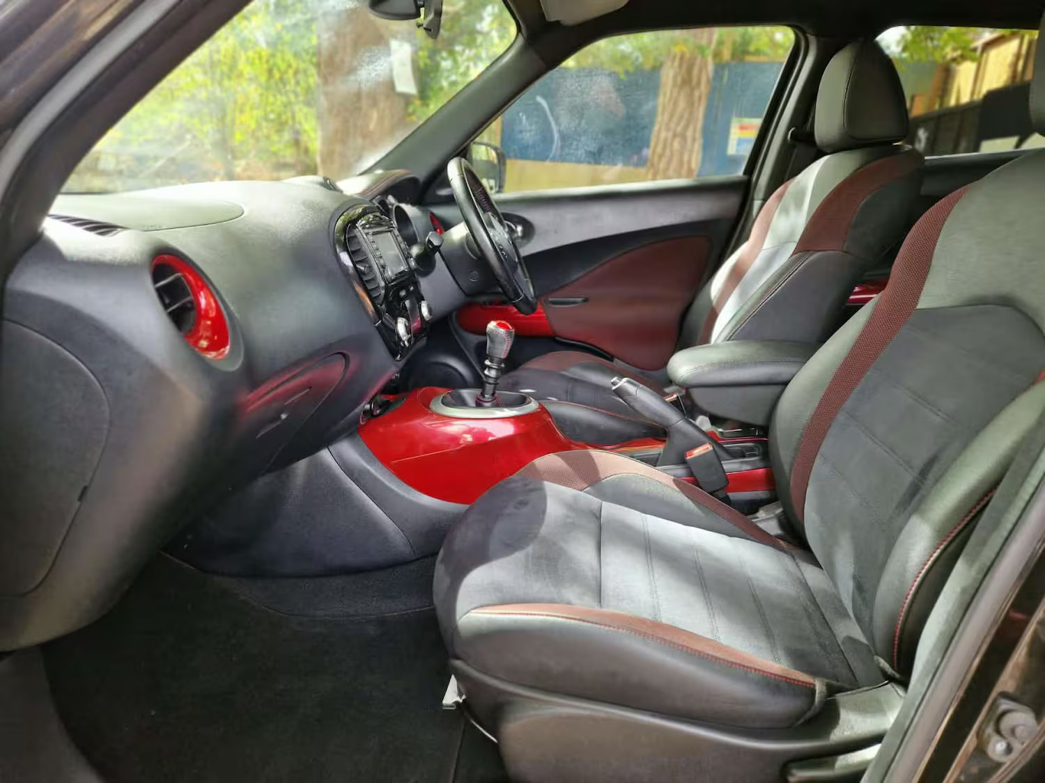 2017 Nissan Juke, photograph 9
