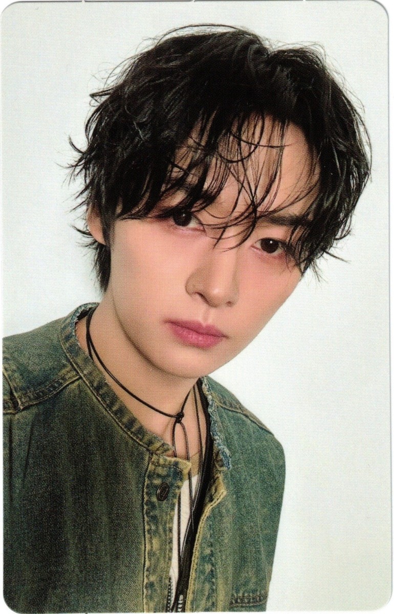 Stray Kids Lee Know 'Hollow' Standard Version Photocard SKZ | eBay
