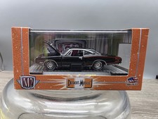 M2 Machines Detroit- Muscle 1971 Dodge Charger Super Bee Hemi Black Red Detail