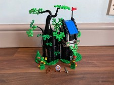 Listing image for LEGO CASTLE SET 40567, FOREST HIDEOUT, USED, COMPLETE