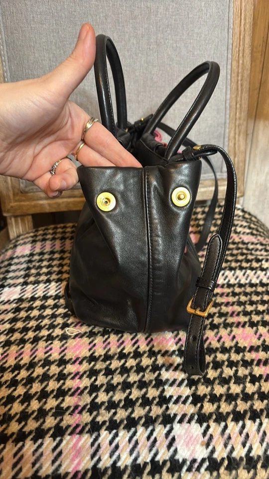 Prada Nappa Fiocco单肩包 — 第 4/4 张图片