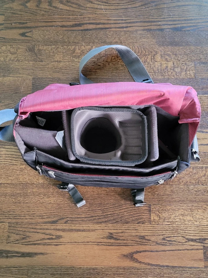 Case Logic Medium Large SLR Digital Camera Bag With Cradle ☆ See Pictures ☆  - Image 4 of 4