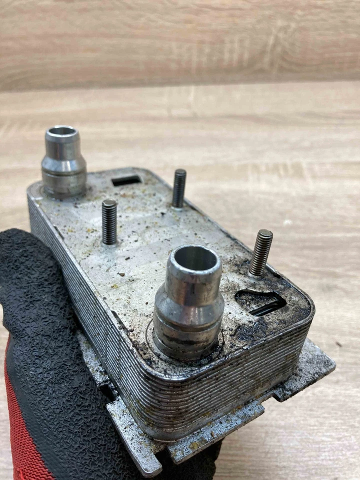 A0995002500 82381473 Mercedes Benz GLC INTERCOOLER OIL COOLER Modine - Image 4 of 4