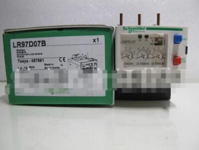 Schneider lc1d2510m5 contattore 25a 3poli 220vac - Nuovo | Leroy Merlin