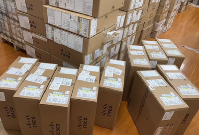 NEW Cisco NIM-8CE1T1-PRI 8 port Multiflex Trunk Voice/Channelized
