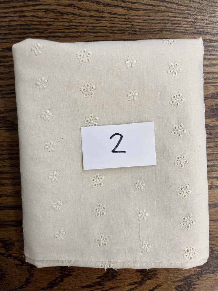 Vtg 4 Pieces Solid Ivory Embroidered EYELET Floral FABRIC Quilt 80s 90s 3+ Yds - Image 4 of 4