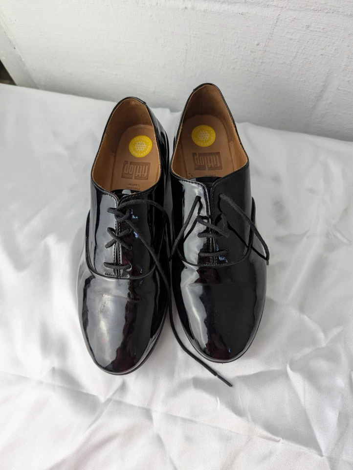 Zapatos Oxford FitFlop para mujer talla 38,5 negros con cordones zapatos de plataforma charol Foto 2 de 4