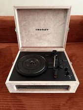 Crosley Cruiser Deluxe Bluetooth Turntable   Dusty Rose Velvet   Good Condition