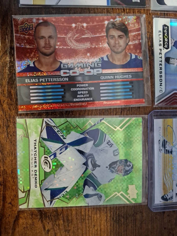 Vancouver Canucks Lot Of 8 Cards As Pictured **Combine Ship ** - Image 3 of 4