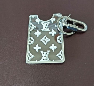 Authentic LOUIS VUITTON Porte Kure LV Prism ID M69299 Key Ring