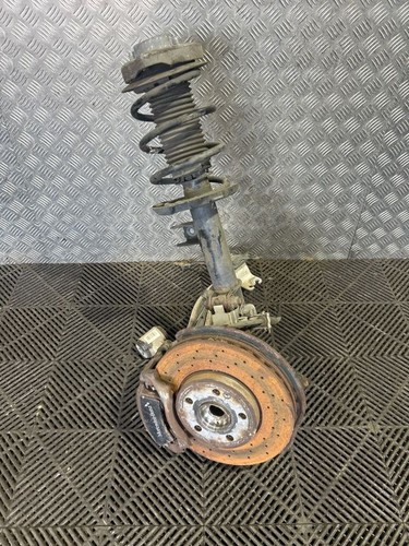 Mercedes-Benz GLA W156 X156 2017 Vorne links Achsschenkel vorne A1563209713 - Bild 1 von 10