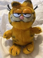 Vintage United Feature Syndicate Garfield Plush 1978,1981