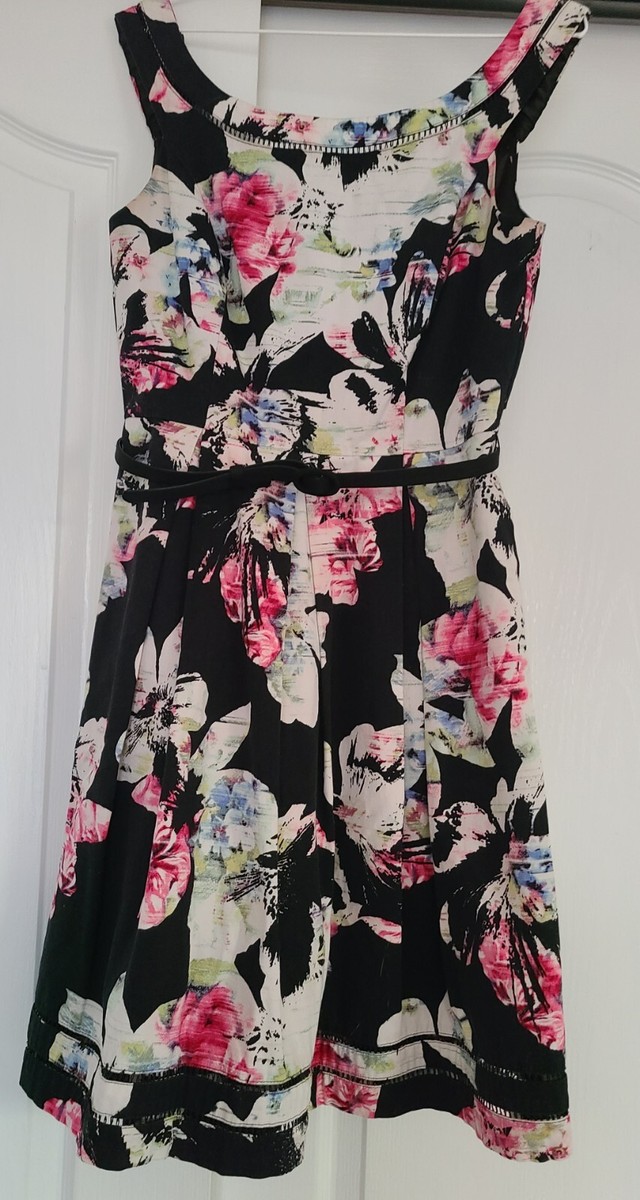 WHBM WHITE HOUSE BLACK MARKET A LINE MIDI DRESS SIZE 4 WHBM WHITE HOUSE BLACK MARKET A LINE MIDI DRESS SIZE 4