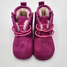 Zapatos UGG Neumel Bebé Rosa Oveja Talla 2 a 3 6-12 Meses Usados en Excelente Condición Bota Rosa Caliente