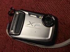 Fujifilm FinePix XP100 Waterproof Digital Camera Silver Tested NO CHARGER
