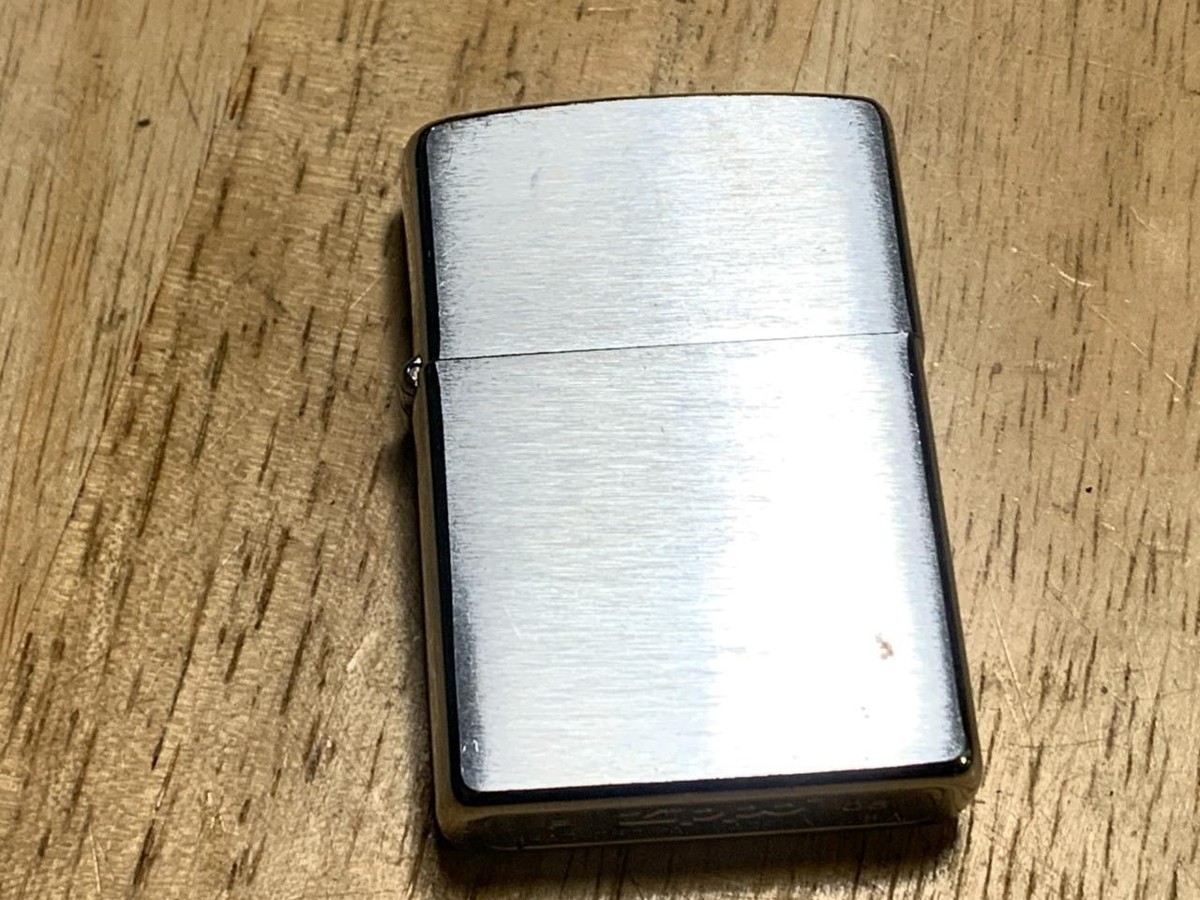 Vintage Zippo F 05 2005 Chrome Lighter 1 1/2