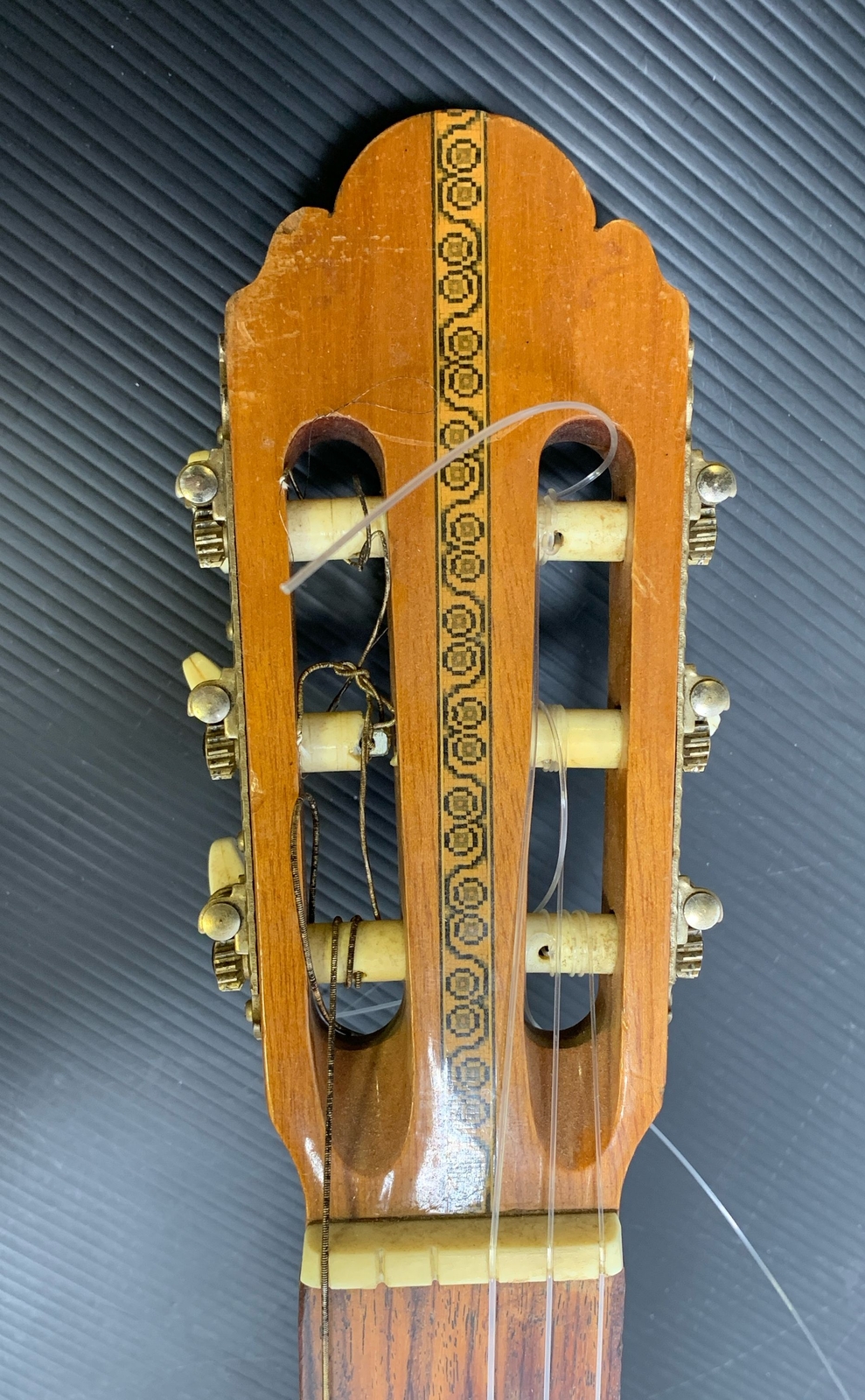 Alvarez 5003 Classic Acoustic Guitar 6 String RH Musical Instrument