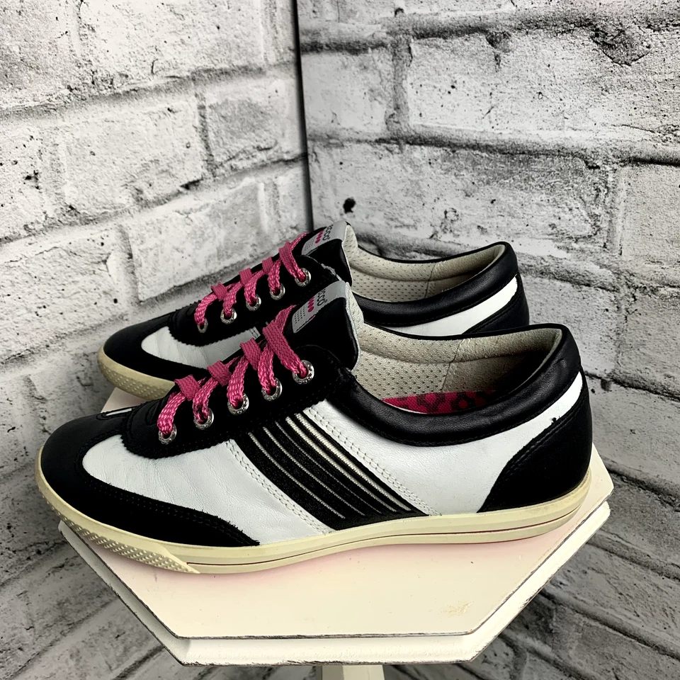 Zapatos de golf Ecco para mujer 6,5 o 37 negro blanco rosa sin clavos Hydromax informales Foto 4 de 4